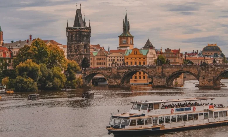 Poland urges caution over travel to Czech Republic amid hepatitis A surge