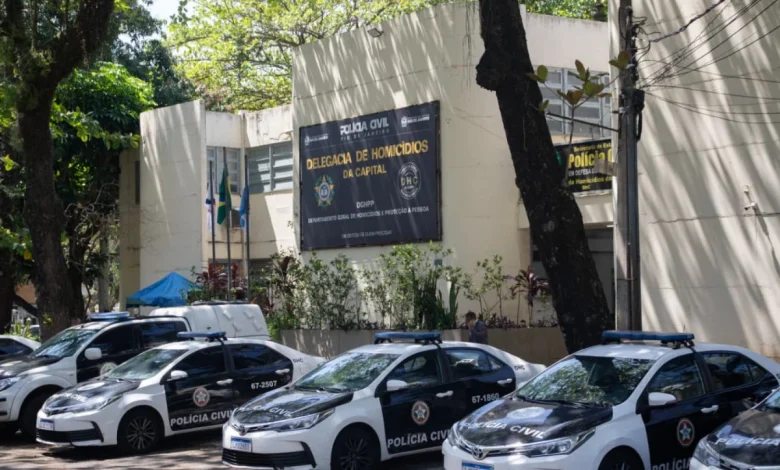 Polícia investiga morte de homem a tiros em comunidade de Bangu