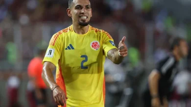 Por qué no juega Daniel Muñoz y quién lo reemplaza en Colombia vs Nueva Zelanda