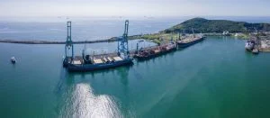 Porto de Imbituba ultrapassa 6 milhões de toneladas movimentadas em 2025