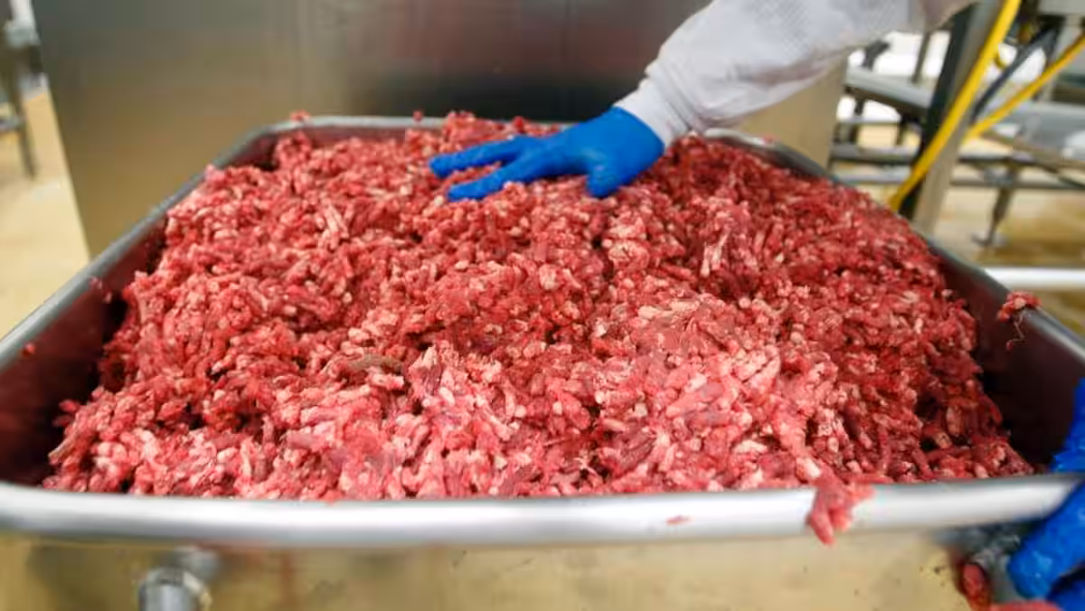 Possible présence de métal et de plastique dans du bœuf et du veau hachés de Super C