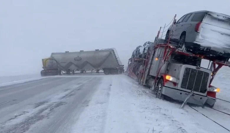 Post-Thanksgiving cross-country winter storm could wreck travel as it brings the most widespread snow of the season