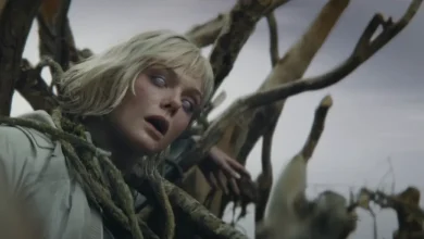 'Predator: Badlands' Review: Elle Fanning in a Sweet Franchise Entry