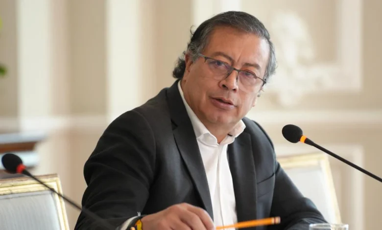 Presidente Gustavo Petro denunció 'persecución' a su hija menor de edad desde Colombia hasta Estocolmo durante visita a Verónica Alcocer