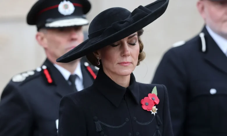 Princess Kate leads tributes to our fallen war heroes at National Memorial