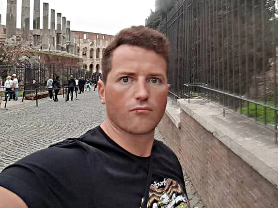 Professional woman romantically linked to hitman Robbie Lawlor arrested in gang probe