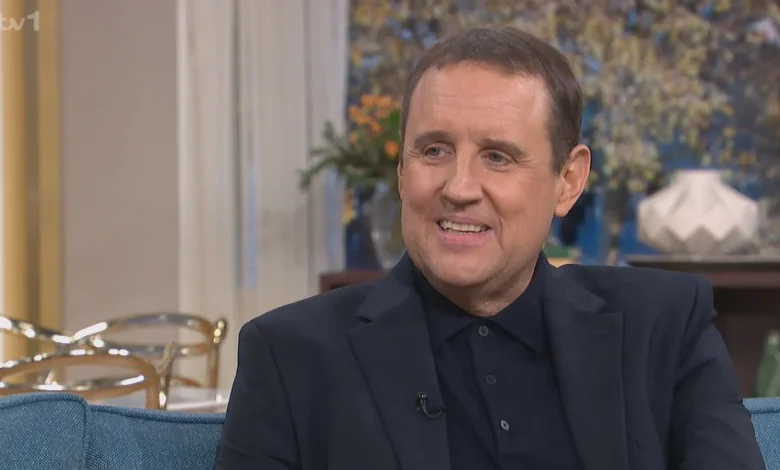 Profits from Peter Kay's stand-up tour to go to charity | ITV News