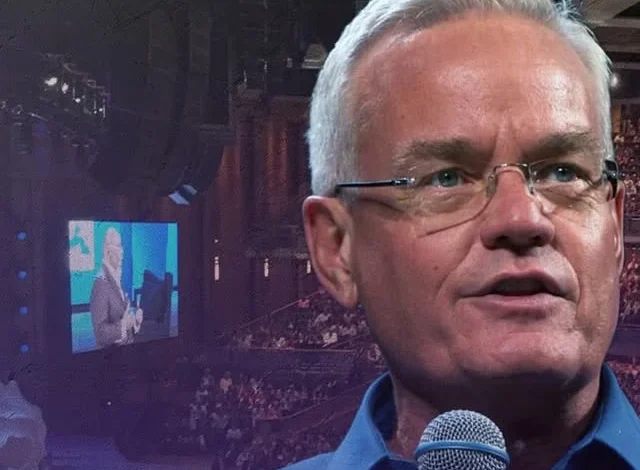 Prominent Chicago-area megachurch @WillowCreekCC recently marked 50 years of massive influence—but it's also fostered profound harm. Its seeker-sensitive strategy shaped countless churches, yet enabled damaging leadership failures. In this episode,