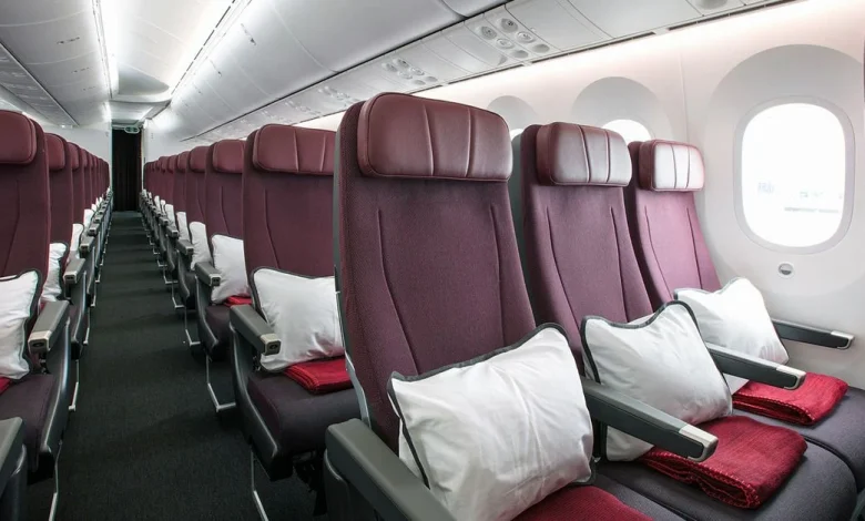 Qantas and Virgin Australia to ban use of power banks on flights