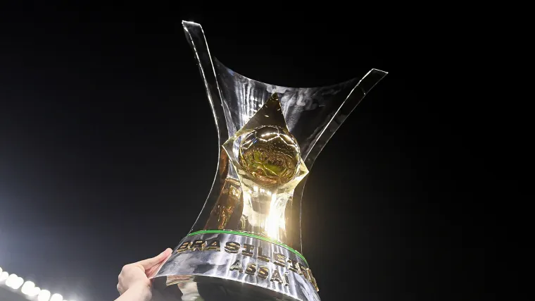 Qual foi o campeão brasileiro com maior antecedência?