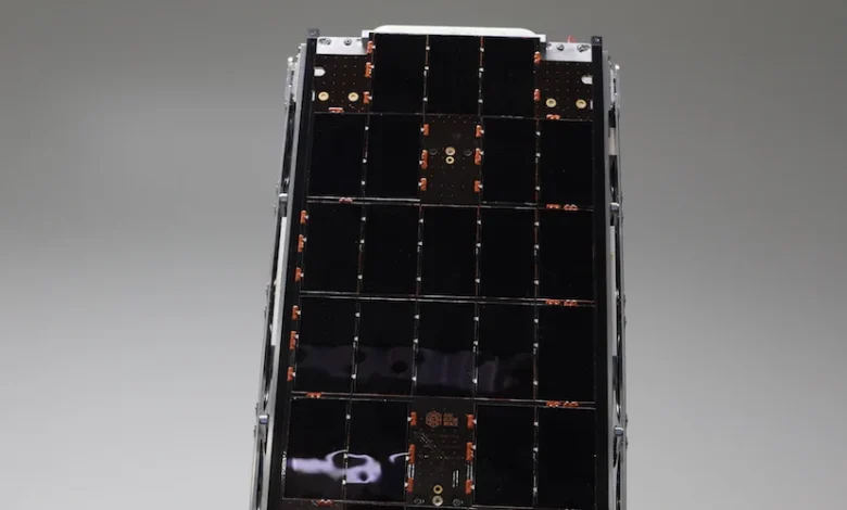 Quem quer o ter o nome no Espaço? É aproveitar o lançamento da «constelação de satélites» da LusoSpace