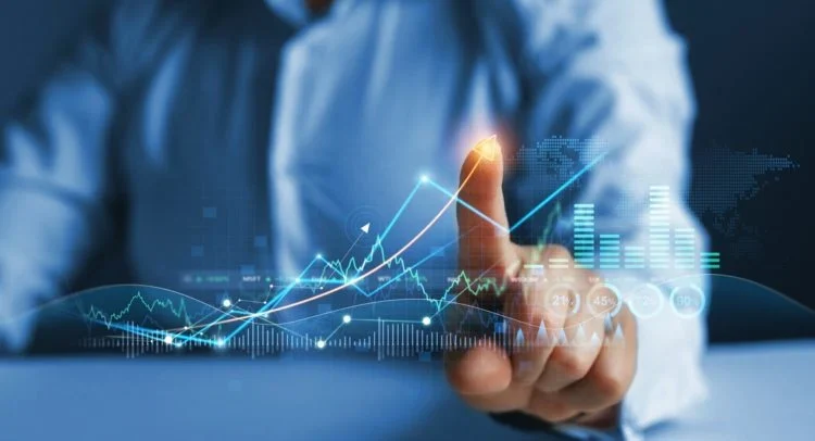 Quilter’s CIO Sells 60,000 Shares Amid Strategic Moves