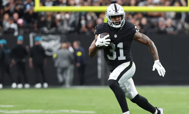 Raheem Mostert shined on special teams despite Raiders' Week 9 loss