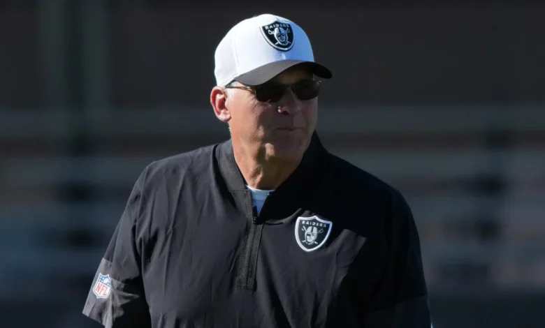 Raiders fire offensive coach Bob Bicknell, along with his longtime boss Chip Kelly