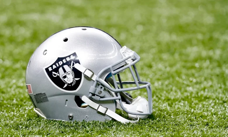 Raiders name Derius Swinton interim special teams coordinator