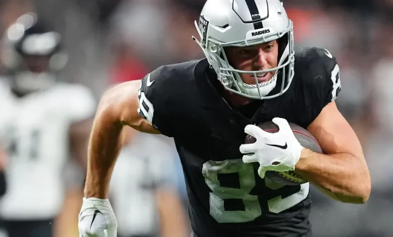 Raiders news: Brock Bowers continues to put up wild numbers