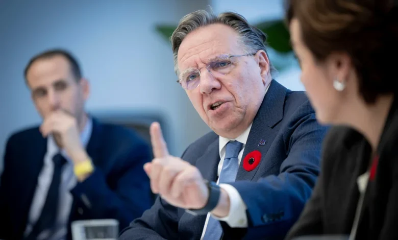 Rassemblement au Centre Bell | François Legault invite les médecins à revenir à la table de négociations