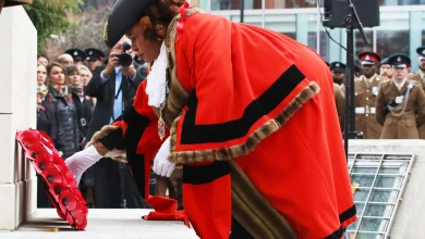 Reading marks Remembrance Sunday at the Cenotaph