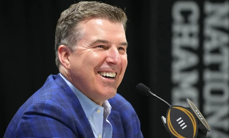 Rece Davis names former head coach who ‘deserves another shot’ amid job openings