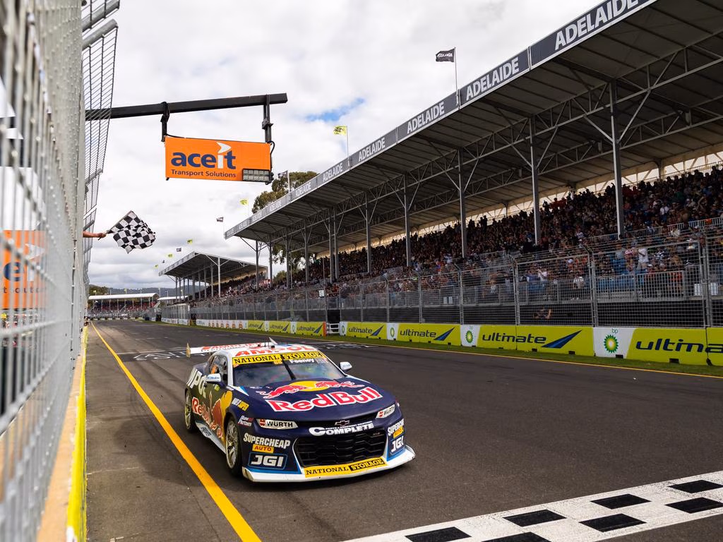 Record crowd as Adelaide locks in Supercars finale