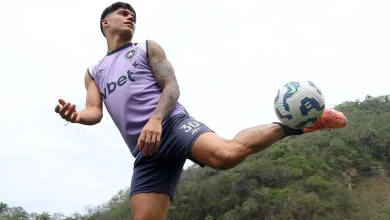 Recuperado de lesão, Tucu Correa projeta Botafogo x Vasco: ‘Jogo chave para a gente’