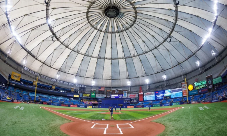 Red Sox Rival Lets Pitcher Enter Free Agency With Option Decline