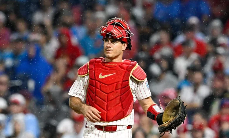 Red Sox show interest in free-agent catcher J.T. Realmuto: Sources