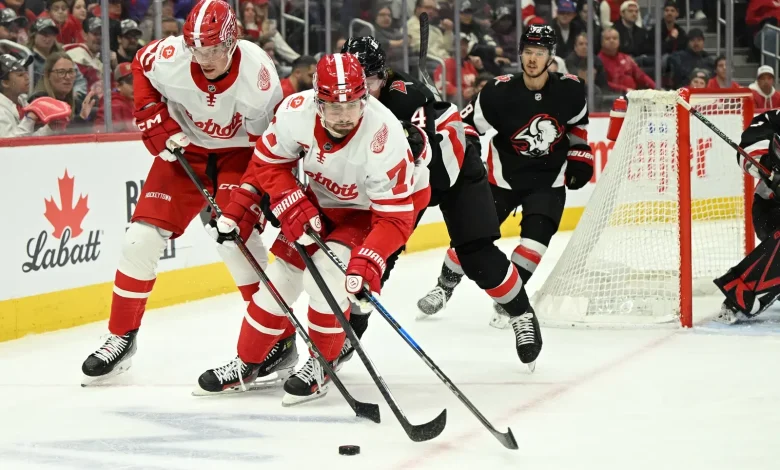 Red Wings Aim To Stay Hot Against Slumping Sabres