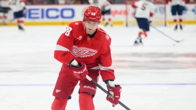 Red Wings' Patrick Kane goes through full practice but return still uncertain