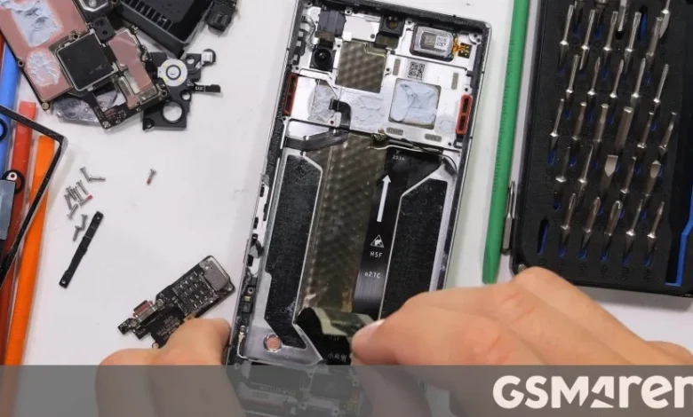 RedMagic 11 Pro gets disassembled on video, see the liquid cooling loop from the inside - GSMArena.com news