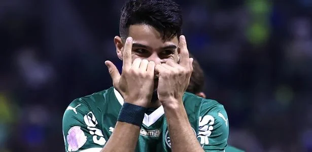 Reforço de Flaco López resolve quatro problemas para Abel no Palmeiras