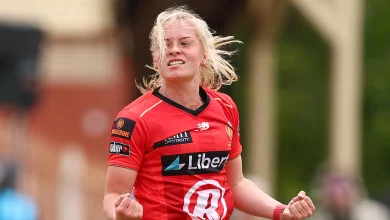 Renegades keep season humming with Melbourne Derby triumph