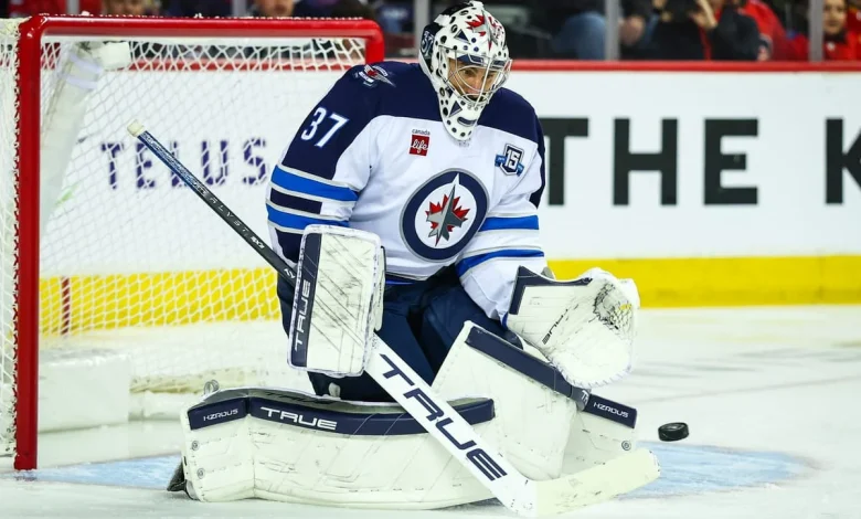 Report: Jets’ Connor Hellebuyck to miss four to six weeks for arthroscopic knee surgery