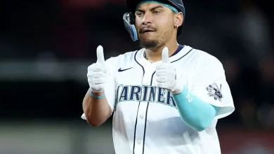 Report: Mariners re-signing Naylor on 5-year deal