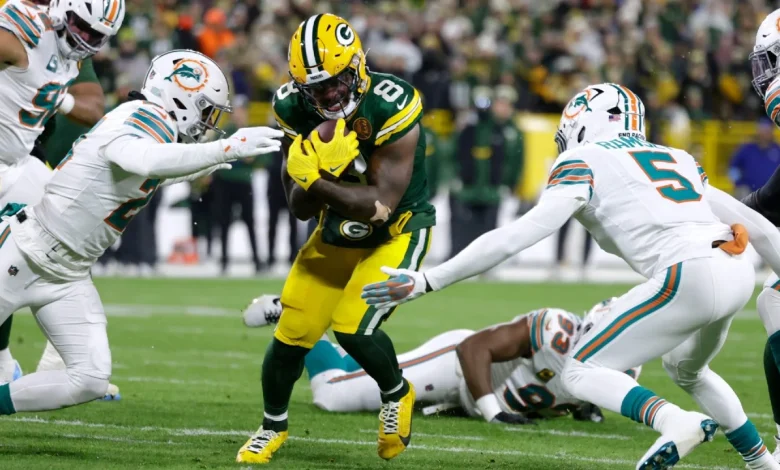 Report: Packers' Josh Jacobs out vs. Vikings with knee injury