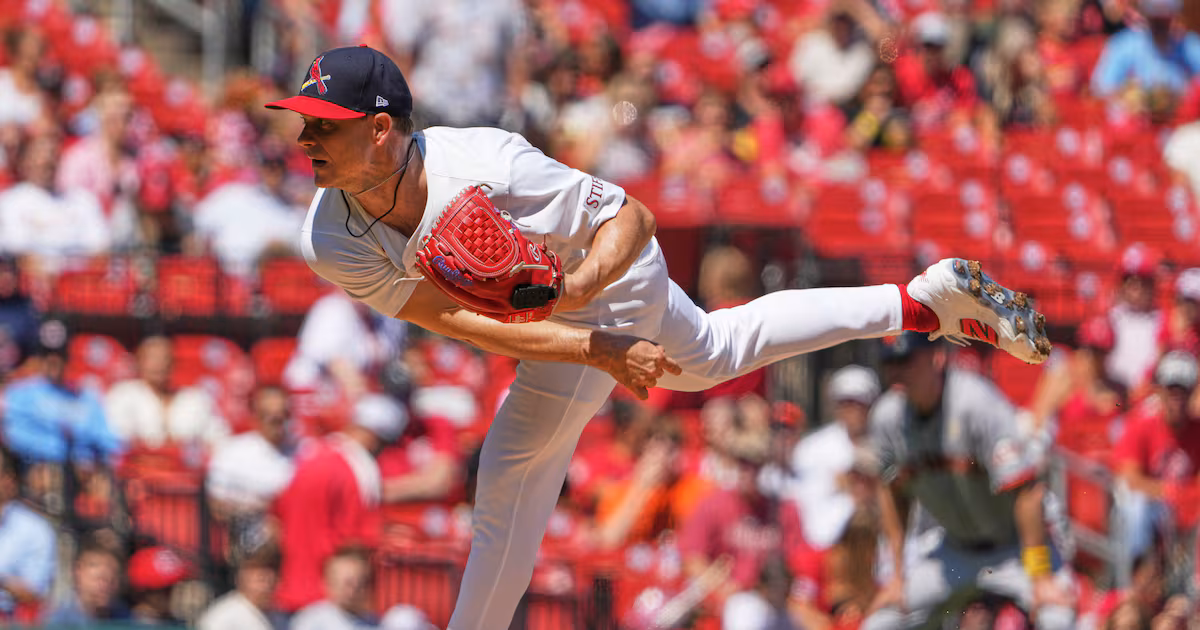 Report: Red Sox acquire Gray from Cardinals