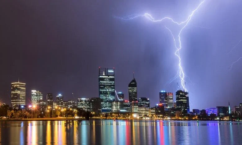 Residents told to ‘act now’ as thunderstorms hit WA