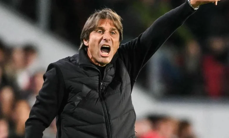 Return to Maradona after PSV's thrashing. Napoli vs. Eintracht, a comeback is needed.