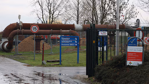 Riool overstroomd met poep en afvalwater na stroomuitval