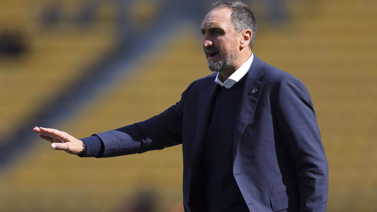 Roar keen for NZ redemption