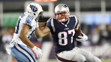 Rob Gronkowski had jokes after signing one-day contract with Patriots