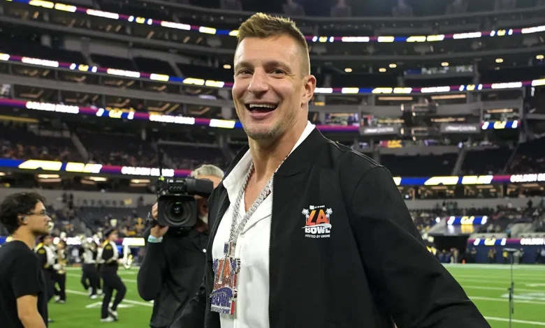 Rob Gronkowski to officially retire from NFL with ceremonial one-day Patriots contract signing