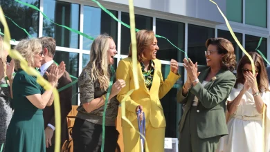 Robin Roberts, SLU officials officially open D Vickers