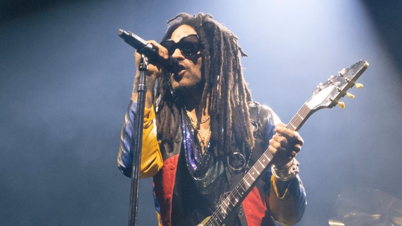 Rock’s sexiest man sizzles at Sydney gig