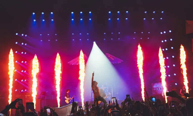 Rockstar presence with Yungblud on his "Idols" tour!