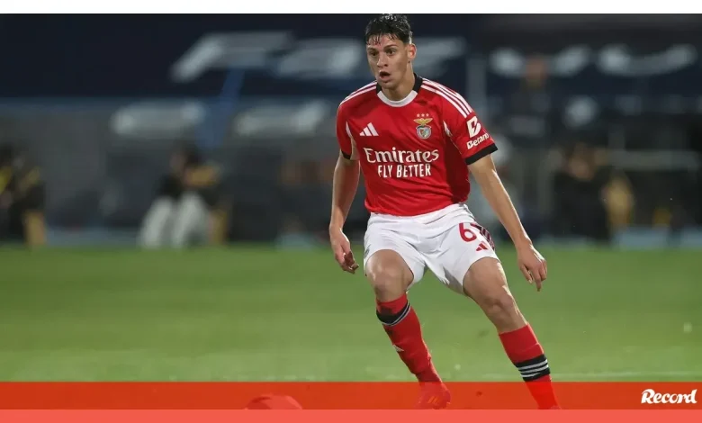 Rodrigo Rêgo está de volta ao onze do Benfica