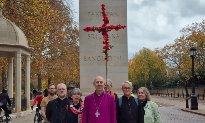 Rowan Williams and Anglican clergy decry ‘Christian nationalism’ ahead of Remembrance Sunday