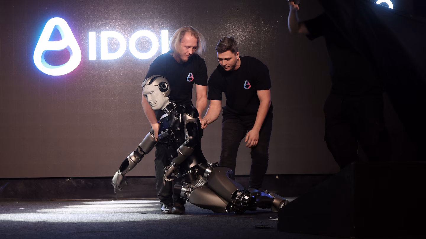 Russia’s much-hyped humanoid robot face-plants onstage during debut
