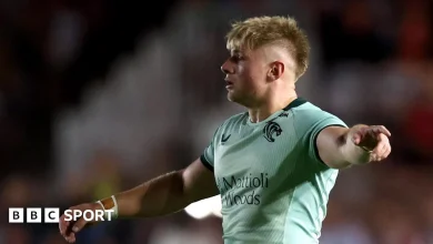 Ryan Crowley: Leicester Tigers sign winger after successful trial period