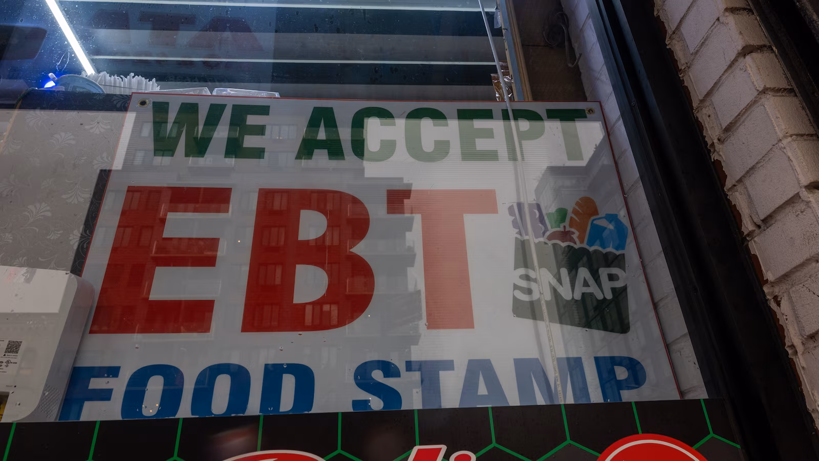 SNAP benefits run dry as government shutdown continues, here's how states are stepping in